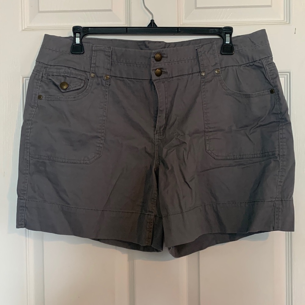 CB Shorts